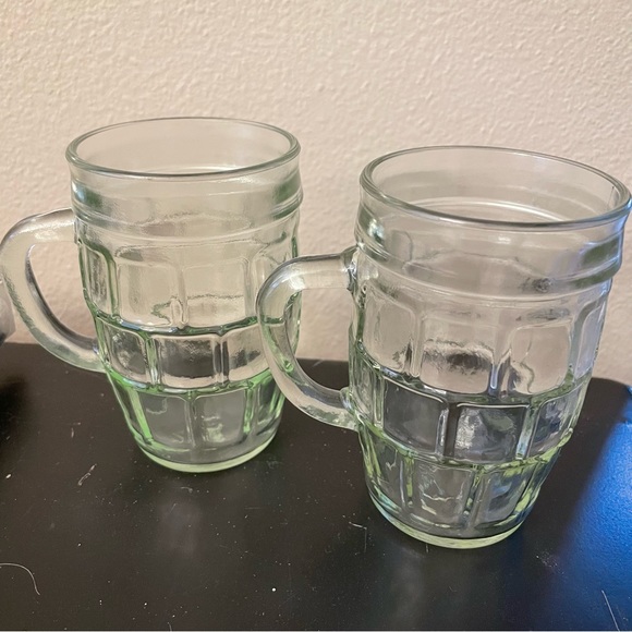Vintage Light Green Glass Barrel Shaped Mugs - Picture 3 of 3